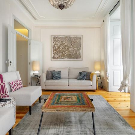 Whome Luxury Stay In Prime Location W/ Ac, Lift & Private Patio Lisboa Exteriör bild