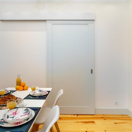 Whome Luxury Stay In Prime Location W/ Ac, Lift & Private Patio Lisboa Exteriör bild