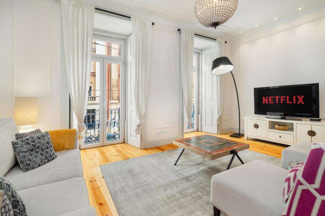 Whome Luxury Stay In Prime Location W/ Ac, Lift & Private Patio Lisboa Exteriör bild