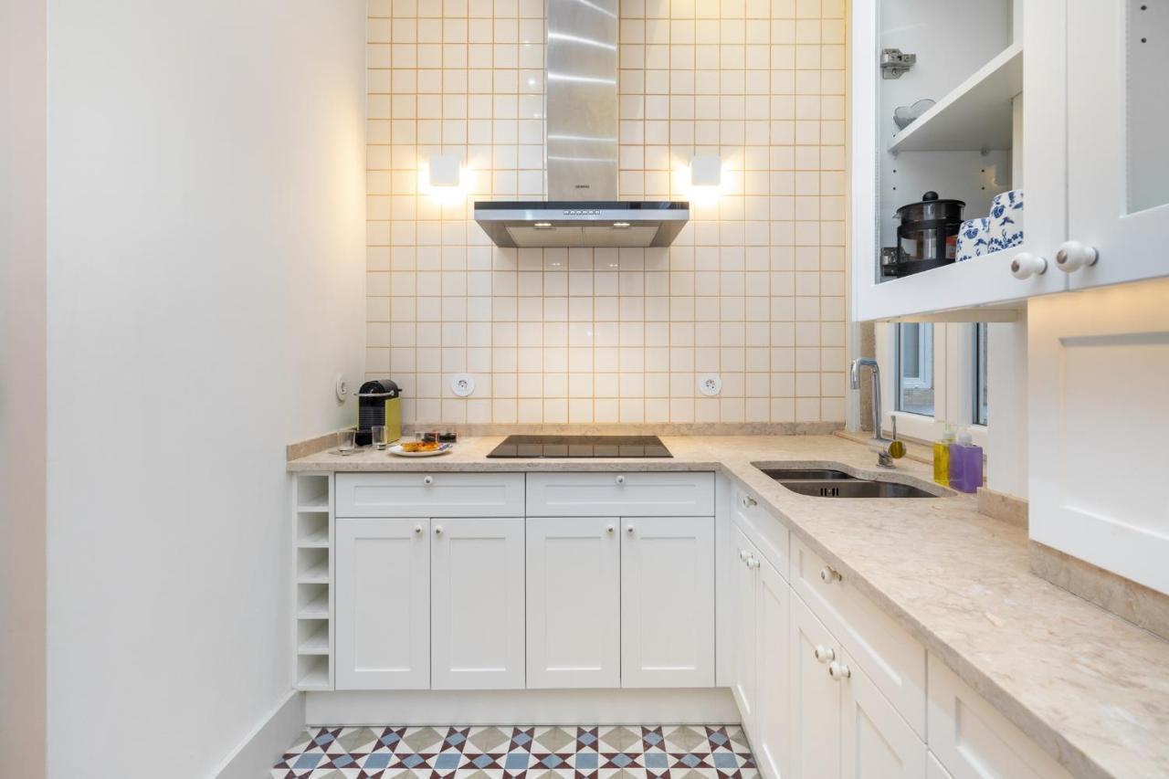 Whome Luxury Stay In Prime Location W/ Ac, Lift & Private Patio Lisboa Exteriör bild