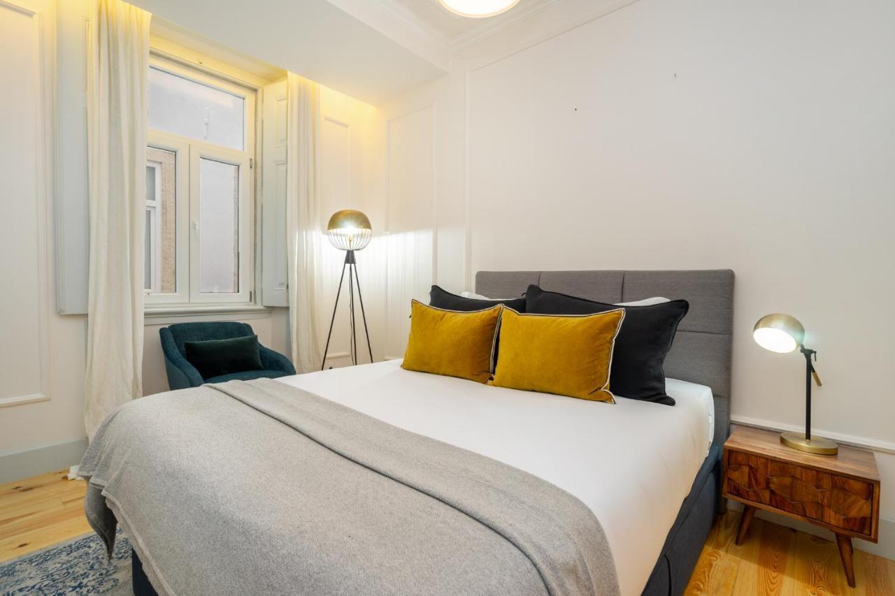 Whome Luxury Stay In Prime Location W/ Ac, Lift & Private Patio Lisboa Exteriör bild