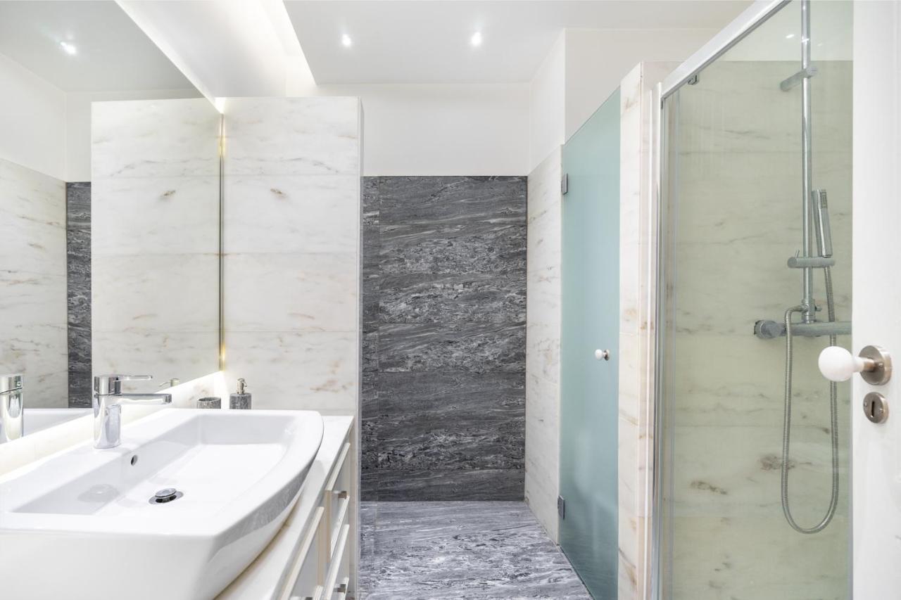 Whome Luxury Stay In Prime Location W/ Ac, Lift & Private Patio Lisboa Exteriör bild
